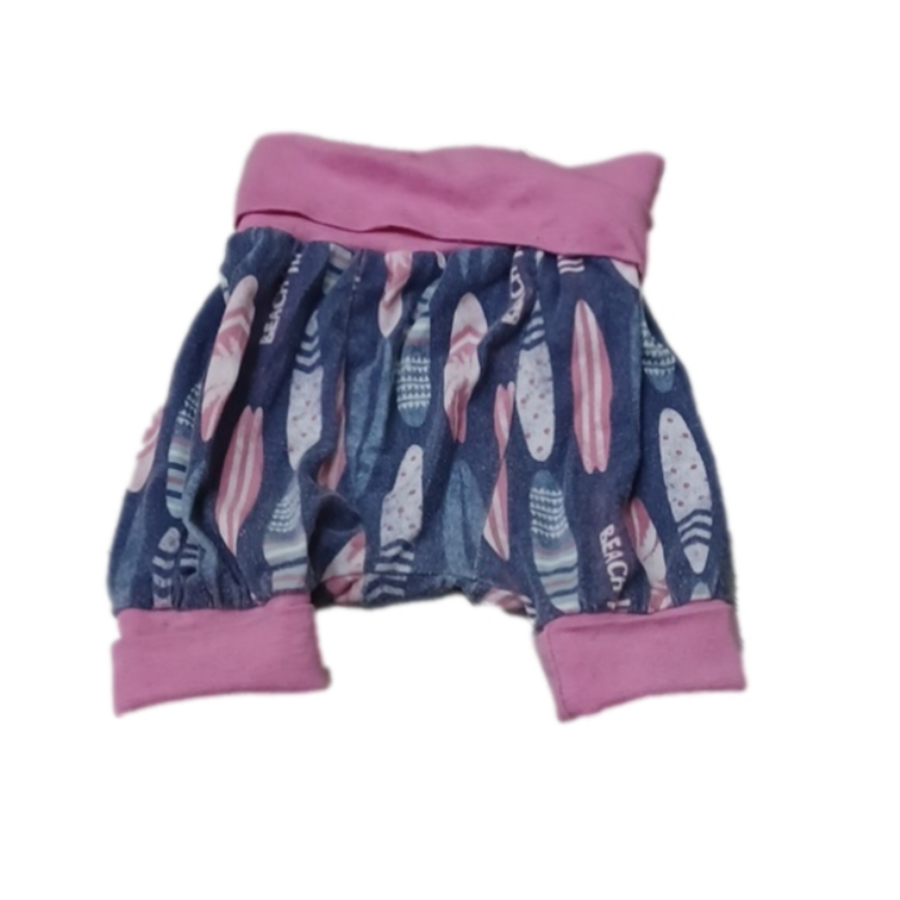 Tag grow with me shorts size 6-12 months